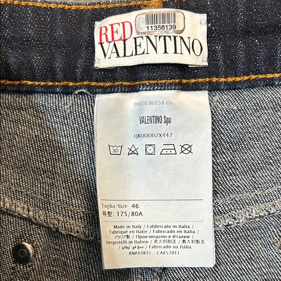 Red Valentino Stylish Dark Navy Denim Women's Jeans. - Picture 2 of 8